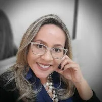 Egle Luciana Oliveira